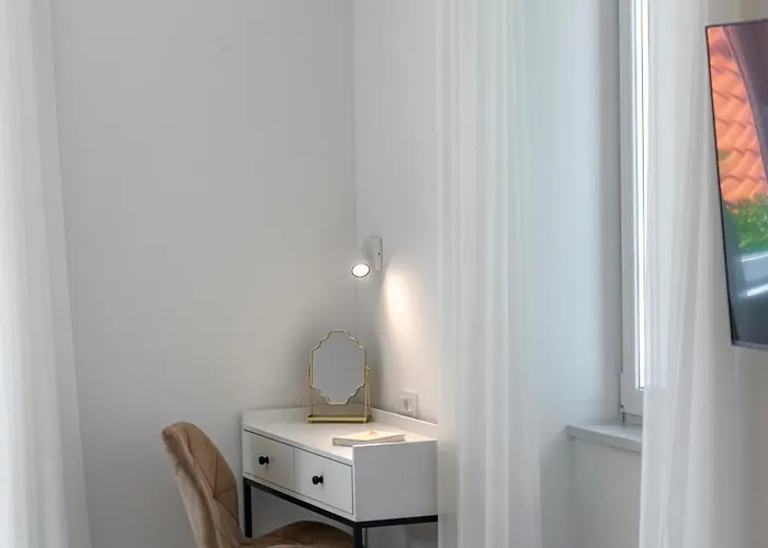 Adam And Cupid Ragusa