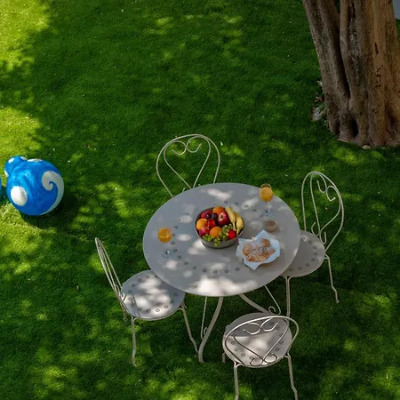 Adam And Cupid Appartement